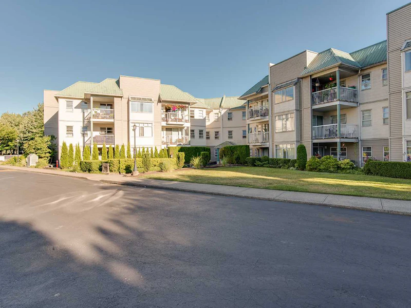 212 - 9763 140th Street, Surrey BC V3T 4M4
