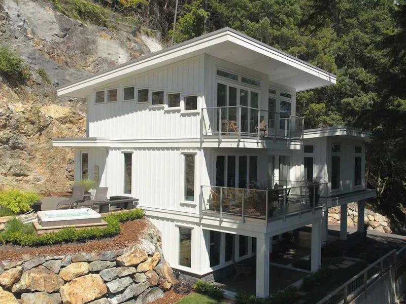 820 Taylor Road, Bowen Island BC V0N 1G1