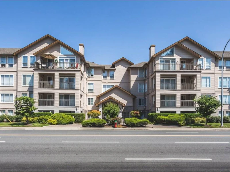 203 - 2772 Clearbrook Road, Abbotsford BC V2T 6N6