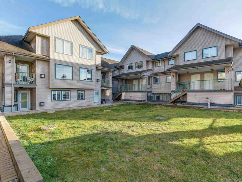 204 - 5625 Senlac Street, Vancouver BC V5R 6G8