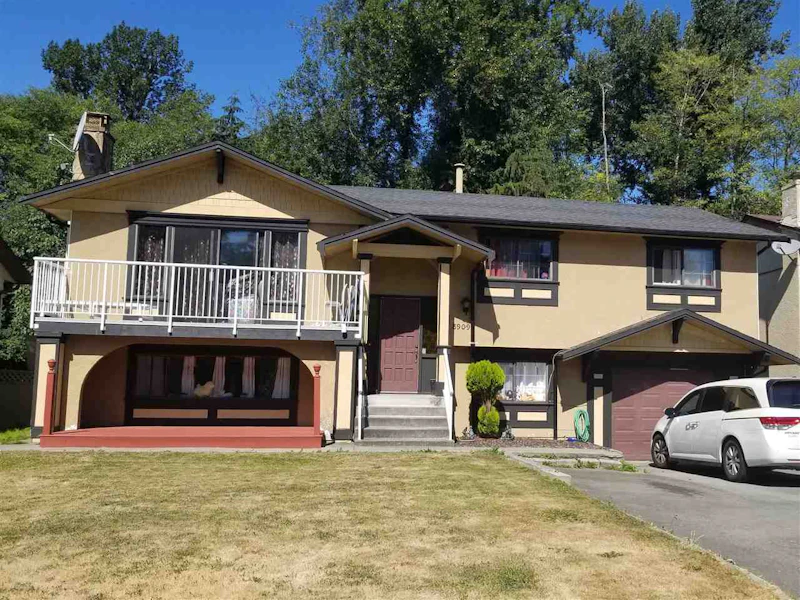 8909 Ursus Crescent, Surrey BC V3V 6L3