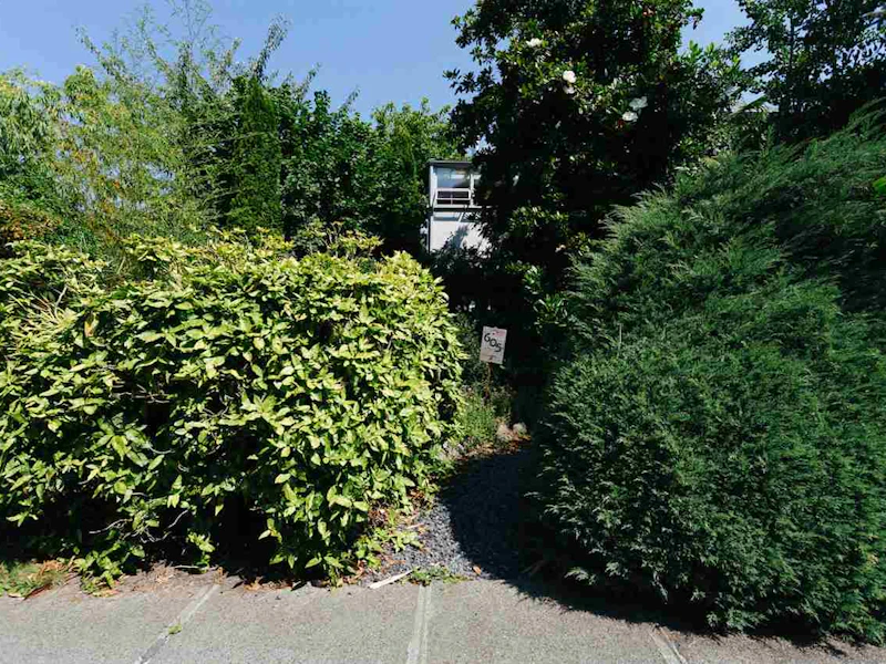 605 E 11th Avenue, Vancouver BC V5T 2E2