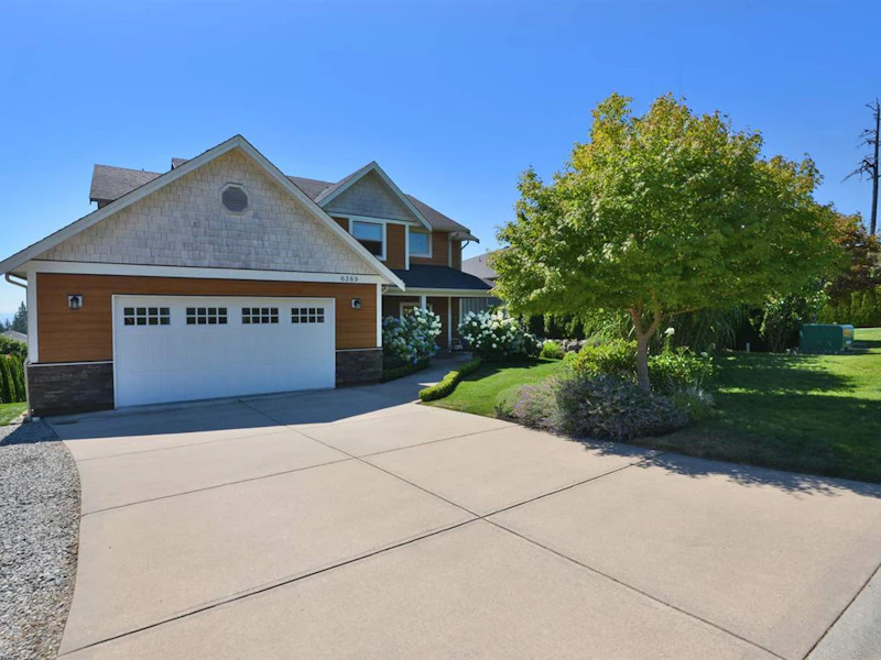 6389 Jasper Road, Sechelt BC