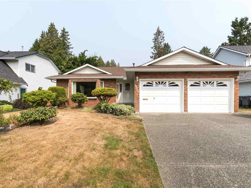 12585 24a Avenue, Surrey BC V4A 8H8