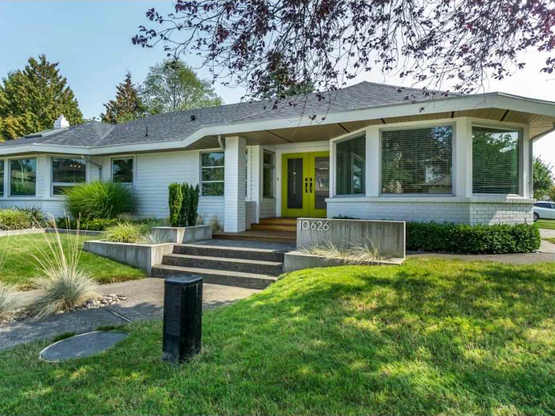 10626 Fraserglen Drive, Surrey BC V4N 1X5