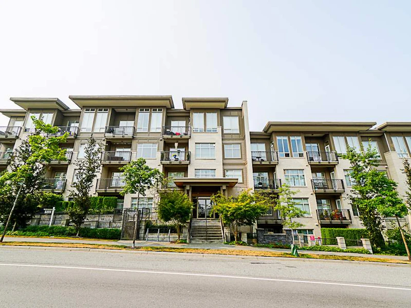 319 - 13468 King George Boulevard, Surrey BC V3T 0H5
