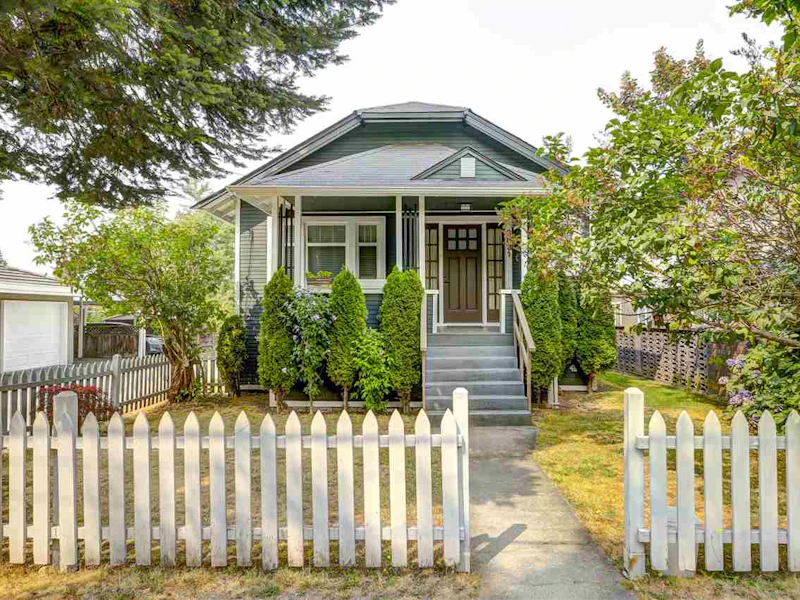 3831 Sandell Street, Burnaby BC V5H 1J9