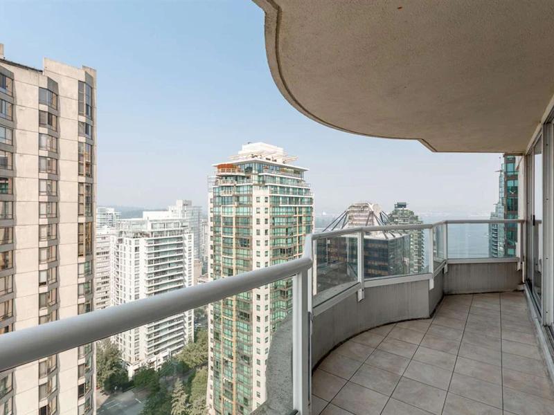 2001 - 717 Jervis Street, Vancouver BC V6E 4L5