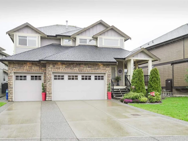 12452 201st Street, Maple Ridge BC V2X 4L4