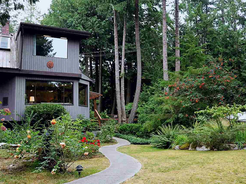 1078 Largo Road, Roberts Creek BC