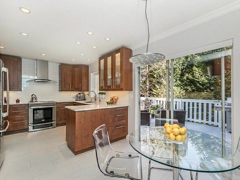 11130 153a Street, Surrey BC V3R 9H8