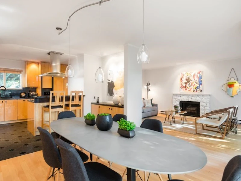 206 - 2893 W 41st Avenue, Vancouver BC V6N 3C5