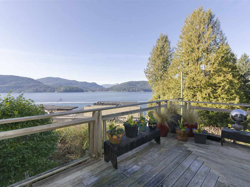 7190 Cliff Road, West Vancouver BC V7W 2L4