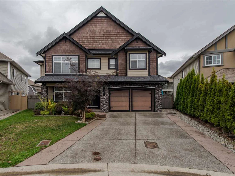 2704 Carriage Court, Abbotsford BC V4X 0A3
