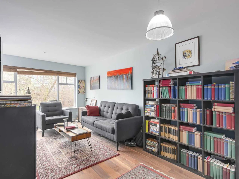 202 - 663 Gore Avenue, Vancouver BC V6A 2Z8