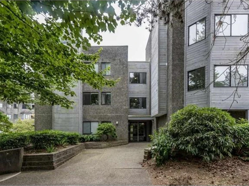 412 - 9890 Manchester Drive, Burnaby BC V3N 4R4