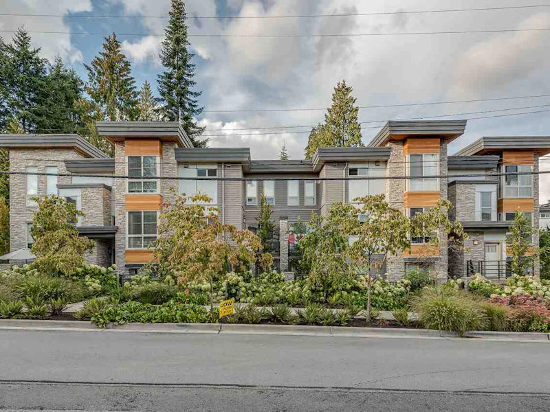 3 - 3022 Sunnyhurst Road, North Vancouver BC