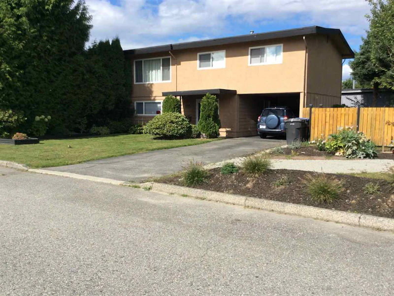 1195 Fraser Avenue, Port Coquitlam BC V3B 1M1