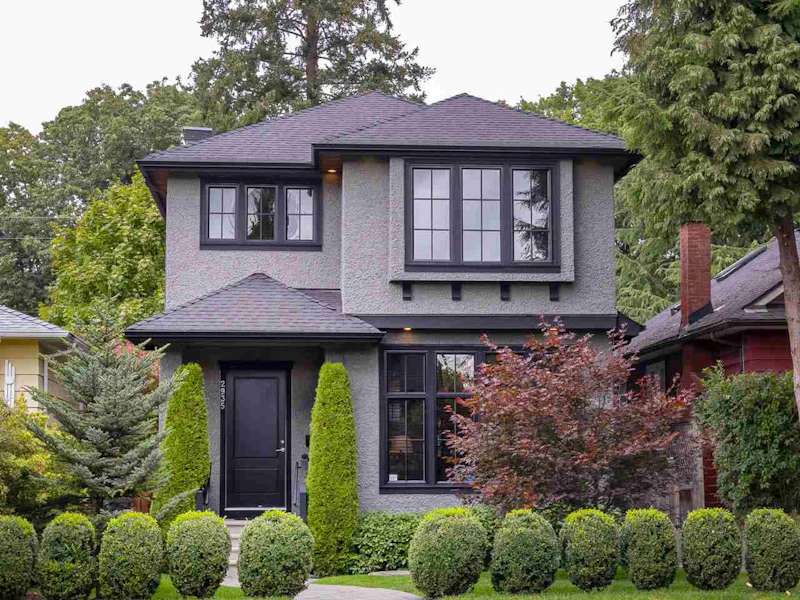 2935 W 33rd Avenue, Vancouver BC V6N 2G4