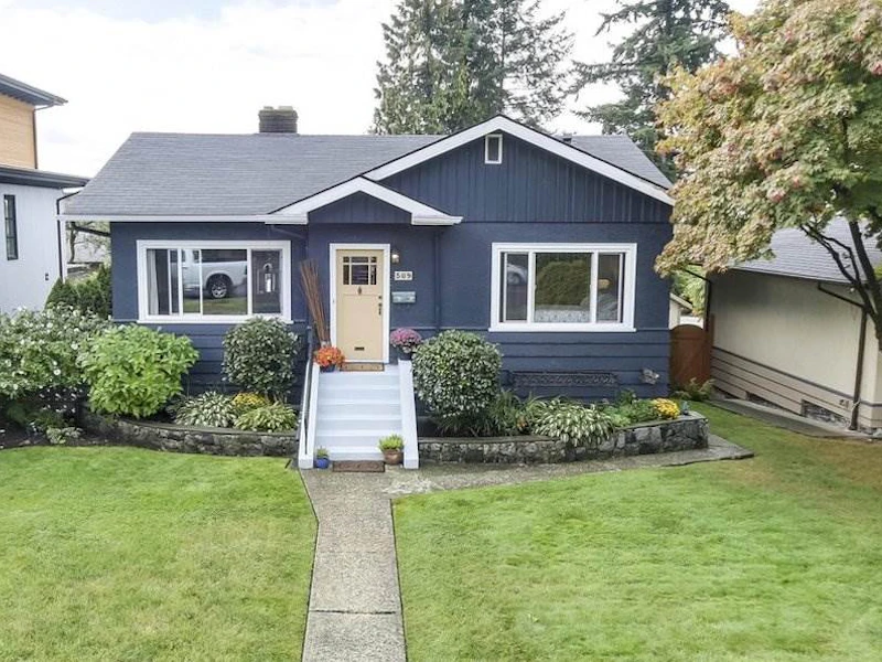 509 E 17th Street, North Vancouver BC V7L 2W4