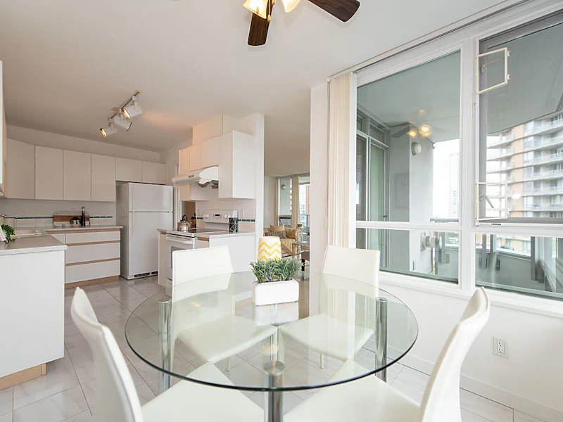 1430 - 4825 Hazel Street, Burnaby BC V5H 4N4