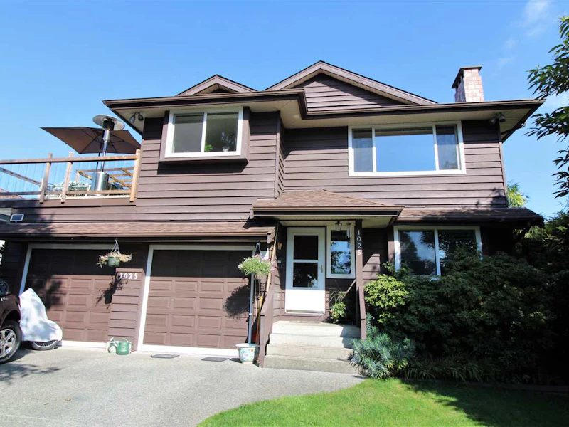 1025 Ridley Drive, Burnaby BC V5A 2N7
