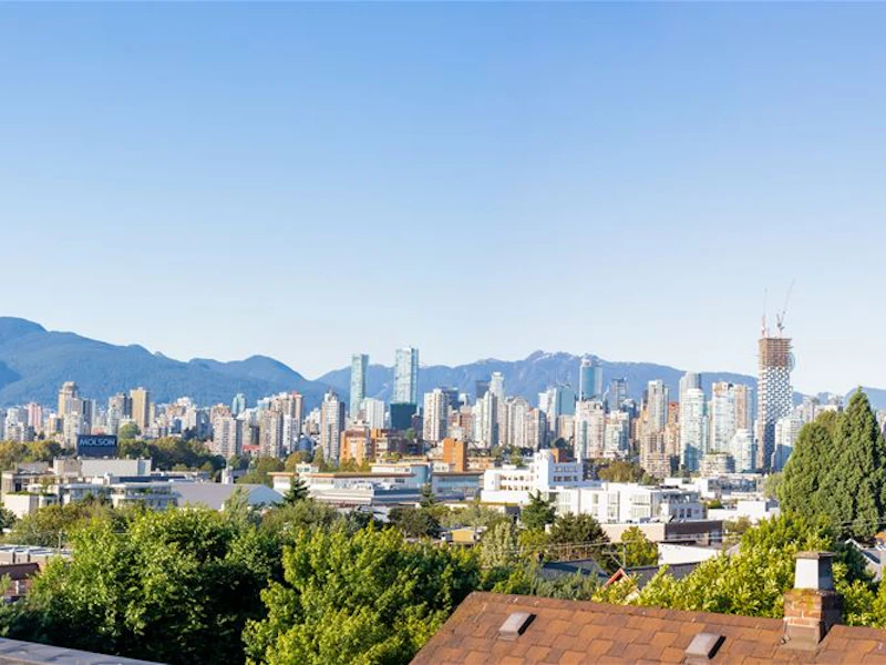 2 - 1950 W 5th Avenue, Vancouver BC V6J 1P7