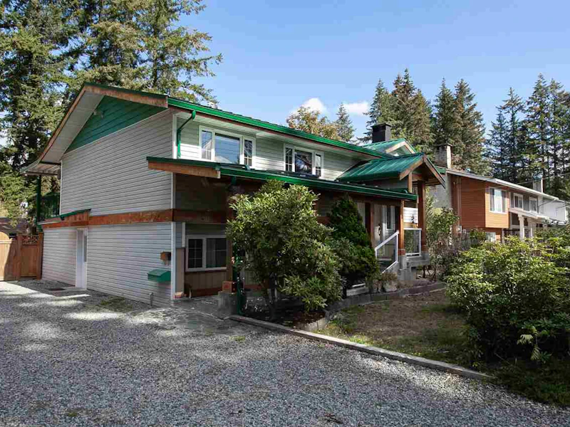 20355 42a Avenue, Langley BC V3A 3B5