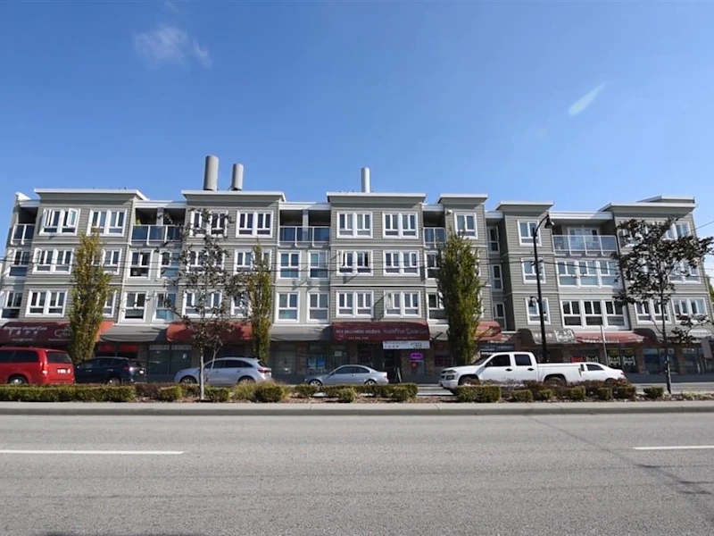 302 - 4989 Duchess Street, Vancouver BC V5R 6E5