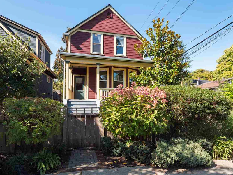 1 - 2637 Carolina Street, Vancouver BC V5T 3S9