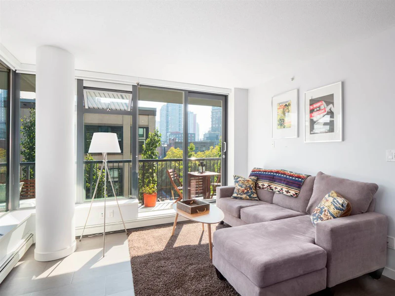 702 - 66 W Cordova Street, Vancouver BC V6B 0L2