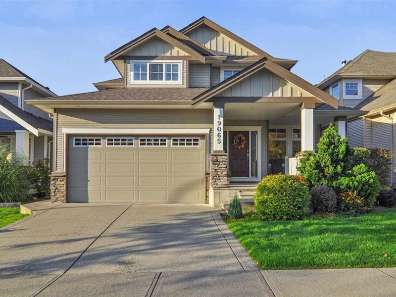 19065 68a Avenue, Surrey BC V4N 5P4