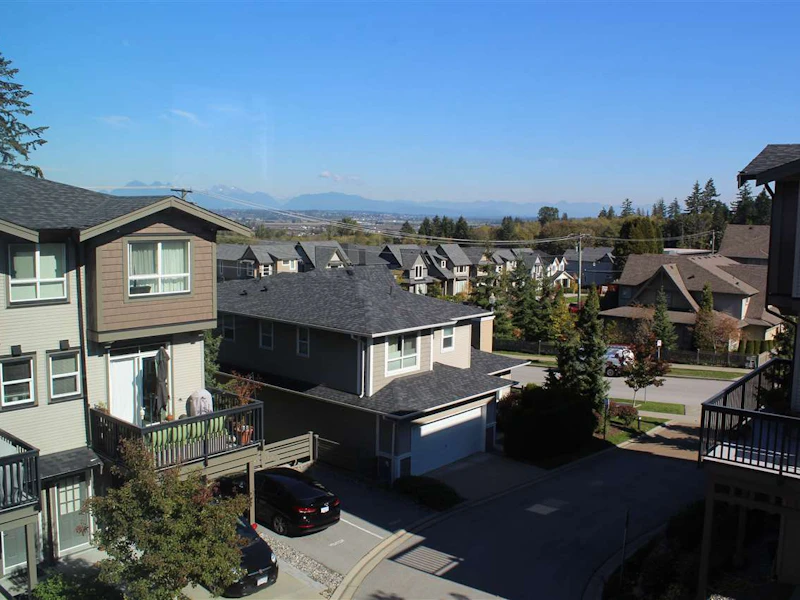 133 - 2729 158th Street, Surrey BC V3Z 1P4