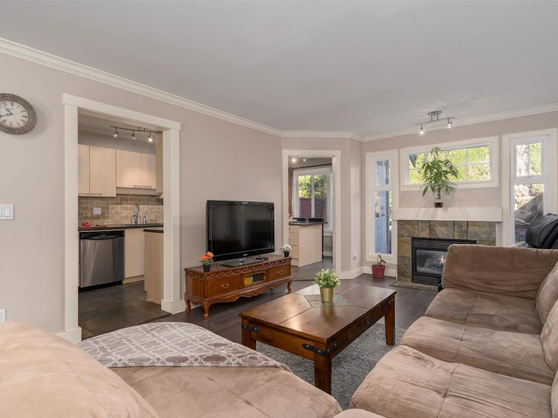 21 - 6747 137th Street, Surrey BC V3W 9C4