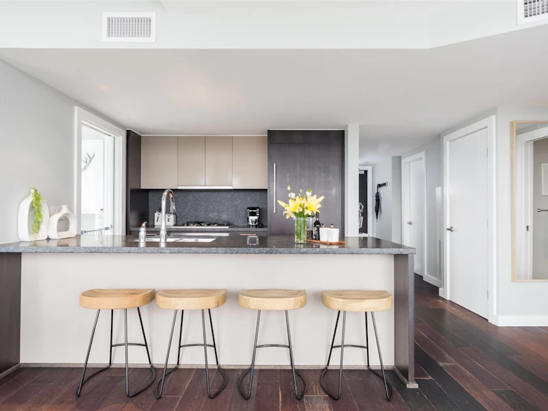 3905 - 1372 Seymour Street, Vancouver BC V6B 0L1