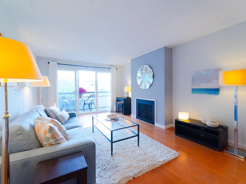 208 - 550 E 6th Avenue, Vancouver BC V5T 4H2