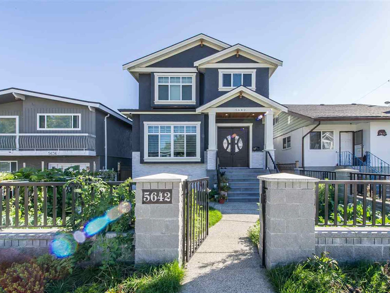 5642 Killarney Street, Vancouver BC V5R 3W2