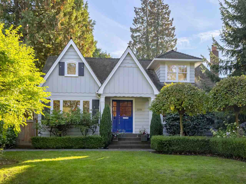 3236 W 26th Avenue, Vancouver BC V6L 1W1