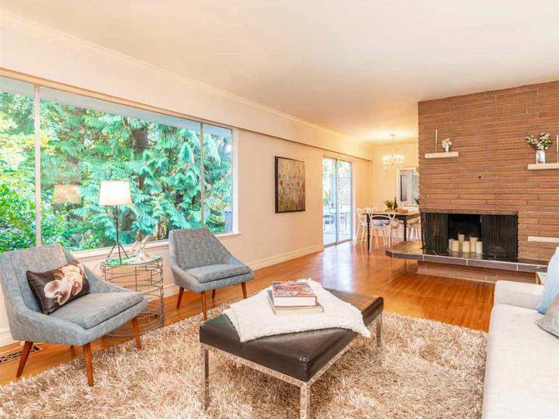 861 Clements Avenue, North Vancouver BC V7R 2K6