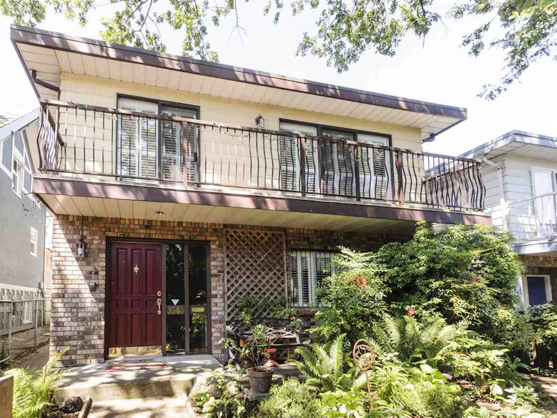 3545 Dunbar Street, Vancouver BC V6S 2C4