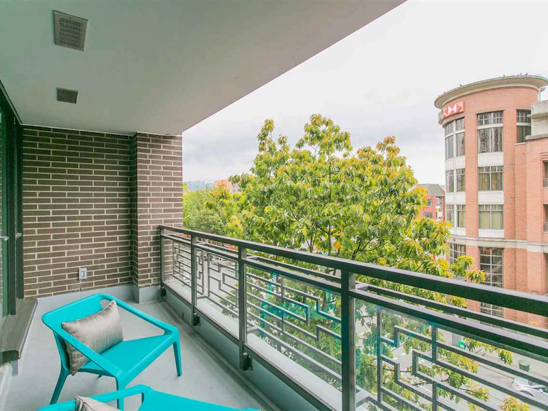710 - 188 Keefer Street, Vancouver BC V6A 1X4