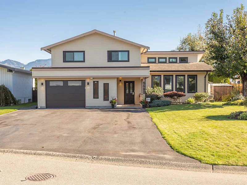 6680 Henry Street, Chilliwack BC V2R 2C2