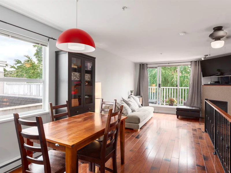 317 - 3150 W 4th Avenue, Vancouver BC V6K 1R7