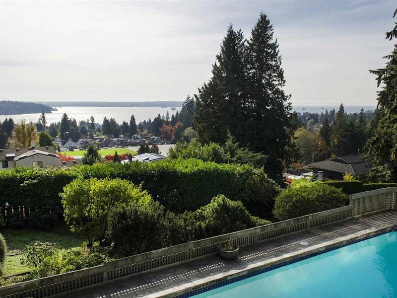 1220 Nepal Crescent, West Vancouver BC V7T 2H3