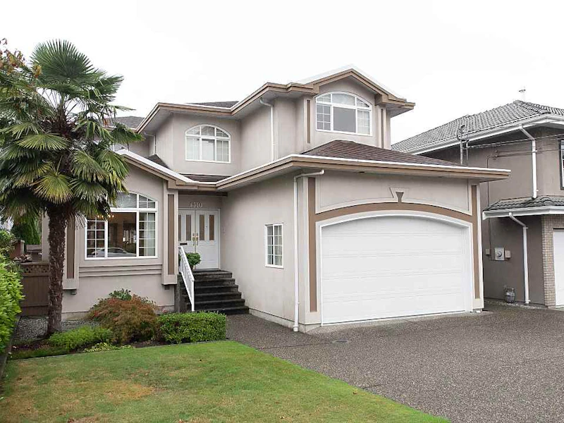 910 Sperling Avenue, Burnaby BC V5B 4H8