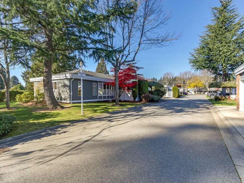 124 - 14271 18a Avenue, Surrey BC V4A 7N8