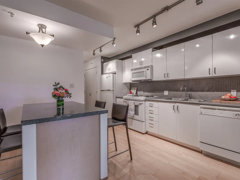 406 - 175 W 1st Street, North Vancouver BC