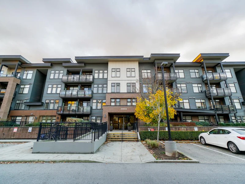 203 - 20062 Fraser Highway, Langley BC V3A 0E6