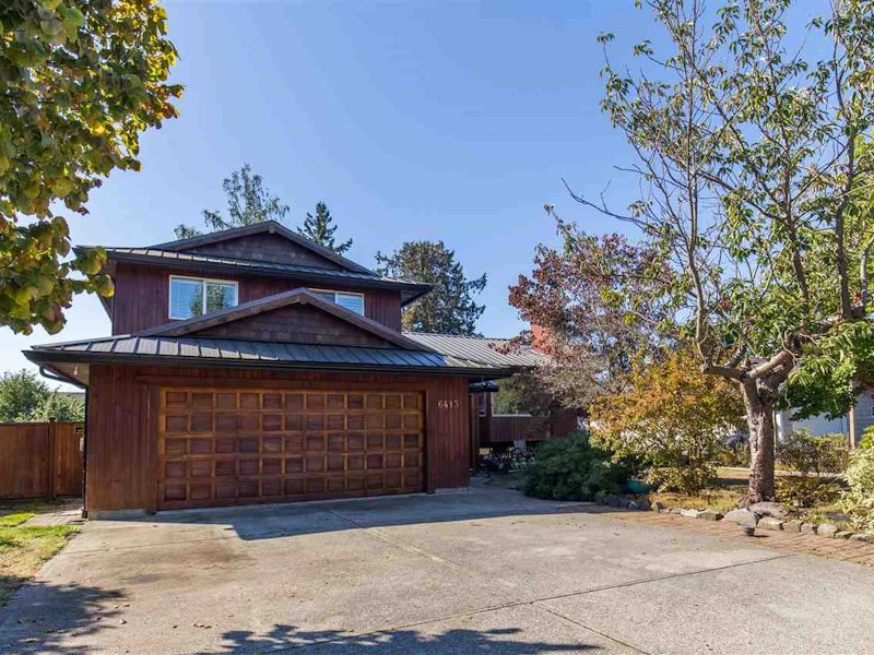 6413 Samron Road, Sechelt BC