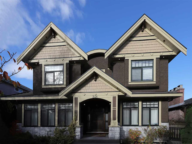 341 W 46th Avenue, Vancouver BC V5Y 2X4